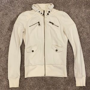 Women’s zip up sweater